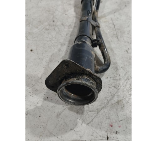 Горловина топливного бака