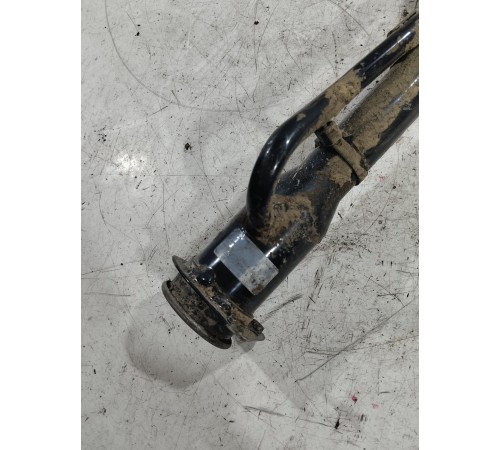 Горловина топливного бака