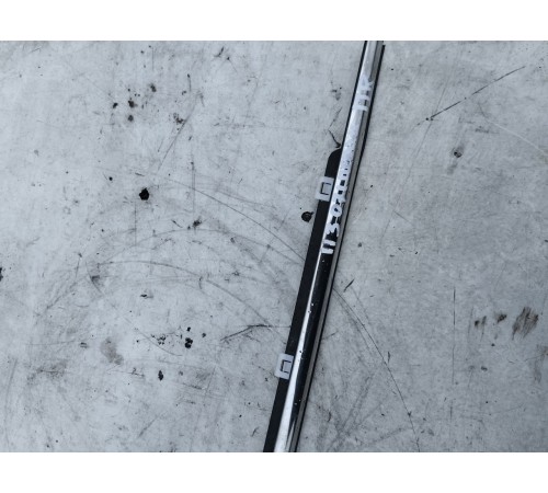 Уплотнитель стекла передний правый наружный