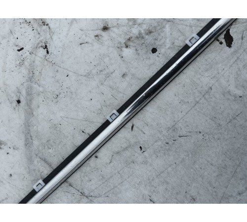 Уплотнитель стекла передний правый наружный