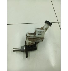 Главный тормозной цилиндр в сборе