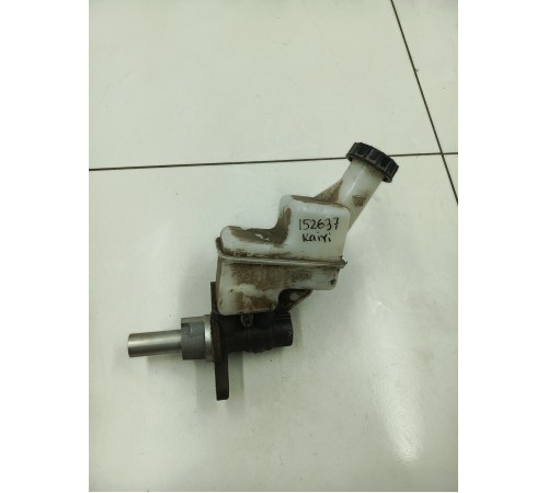 Главный тормозной цилиндр в сборе