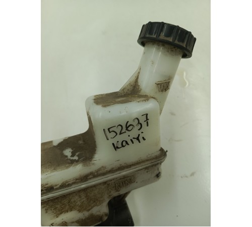 Главный тормозной цилиндр в сборе