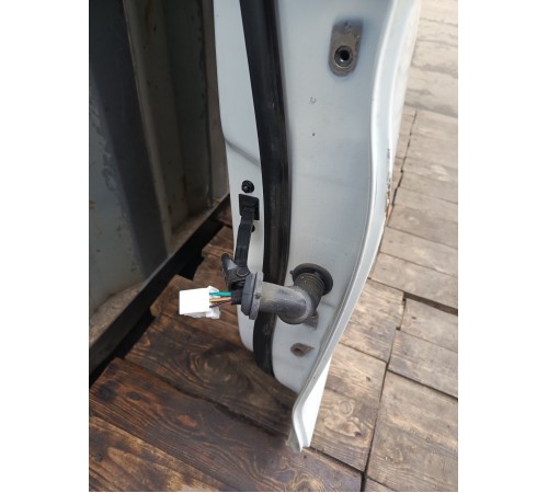 Дверь(задняя левая)в сборе