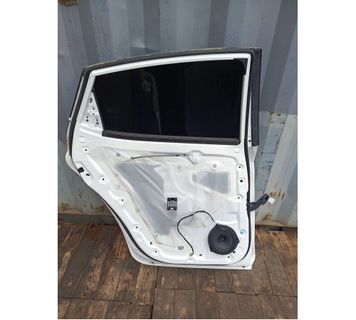 Дверь(задняя левая)в сборе