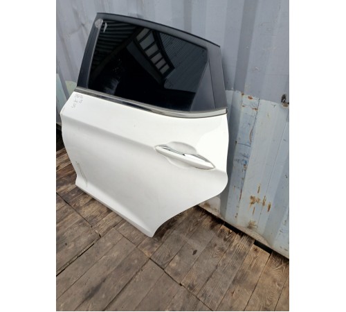 Дверь(задняя левая)в сборе