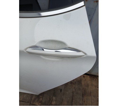 Дверь(задняя левая)в сборе