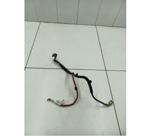 Клемма проводк аккумулятора плюсовая