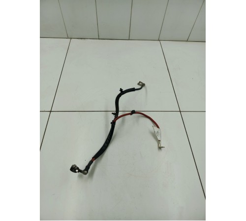 Клемма проводк аккумулятора плюсовая