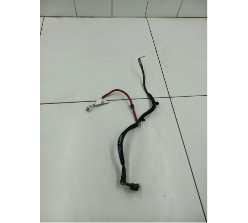 Клемма проводк аккумулятора плюсовая