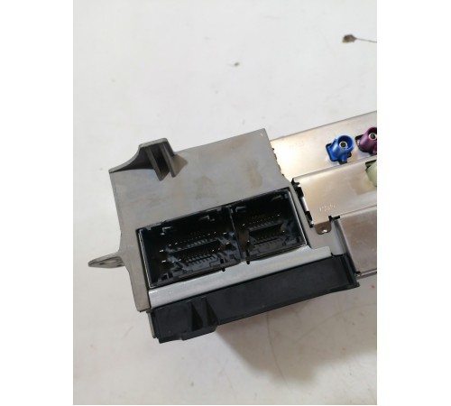 Блок управления мультимедиа и навигацией