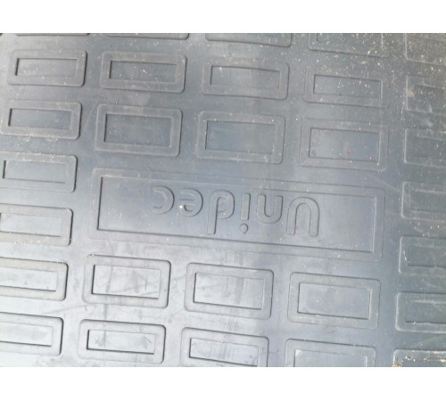 Коврик багажника резиновый