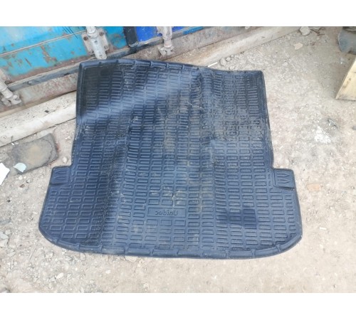 Коврик багажника резиновый