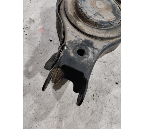 Рычаг подвески(задний левый нижний)