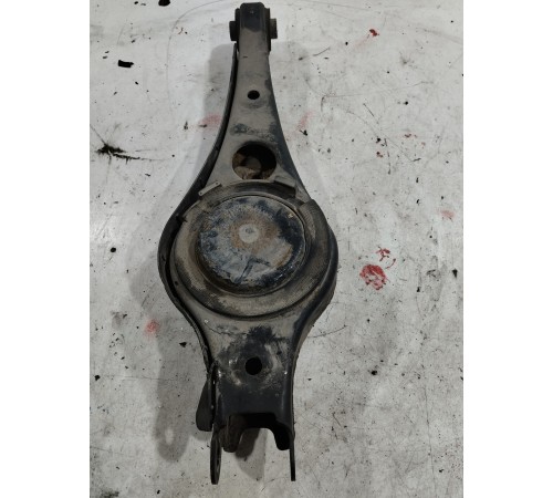 Рычаг подвески(задний левый нижний)