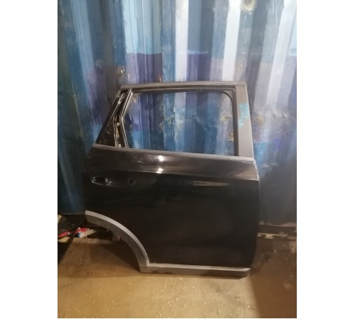 Дверь задняя правая
