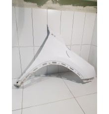 Крыло переднее правое