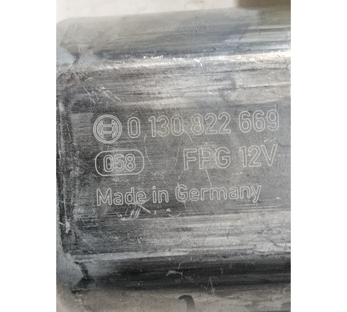 Моторчик стеклоподъемника (задний левый)