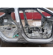 Порог со стойкой правый