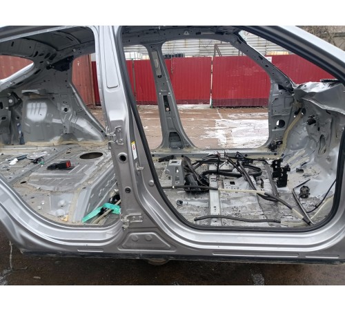 Порог со стойкой правый