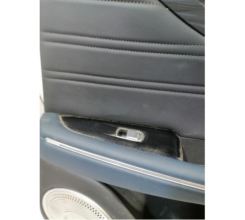 Обшивка двери задняя правая