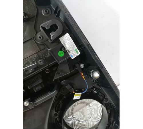 Обшивка двери задняя правая