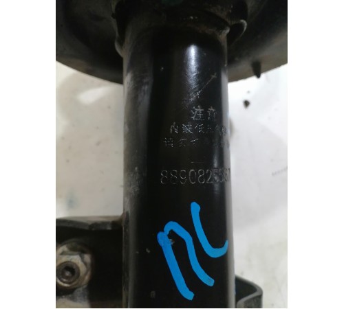 Амортизатор подвески передний левый в сборе