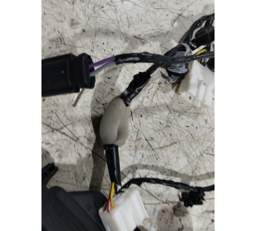 Электропроводка двери передняя правая