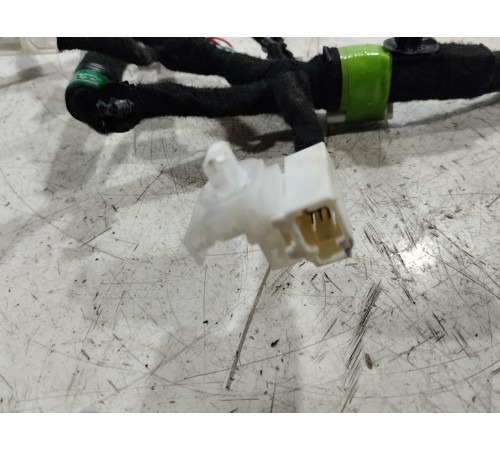 Электропроводка двери передняя левая