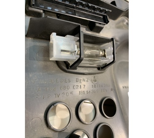 Накладка торпеды (правая)