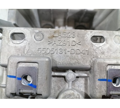 Кронштейн центральной консоли