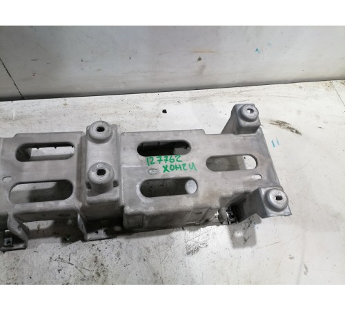 Кронштейн центральной консоли