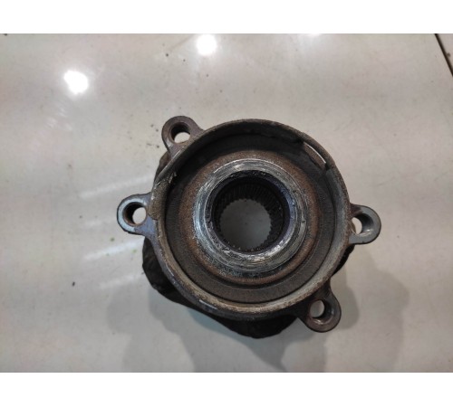 Ступица (передняя, левая)