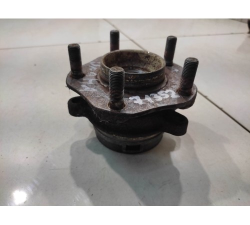 Ступица (передняя, левая)