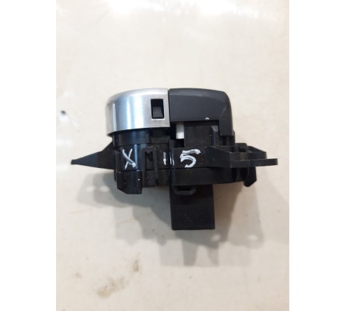 Кнопка запуска двигателя