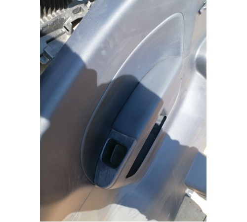 Обшивка багажника правая