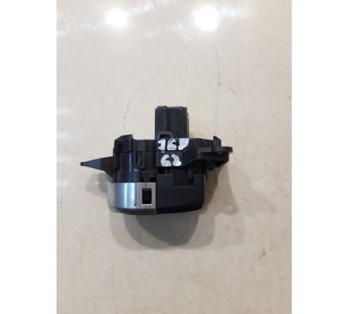 Кнопка запуска двигателя