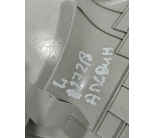 Обшивка стойки лобового стекла левая