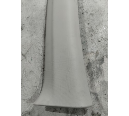 Обшивка стойки лобового стекла левая