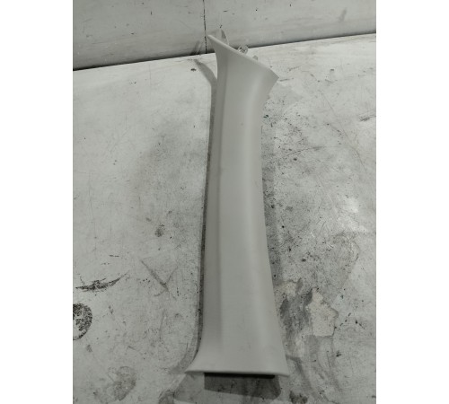 Обшивка стойки лобового стекла левая