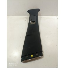 Обшивка ценральной стойки правая верхняя