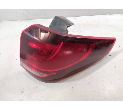 Фонарь задний правый внешний