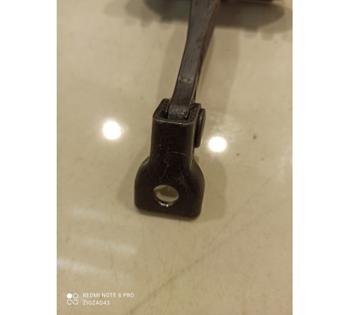 Ограничитель двери(задний правый)