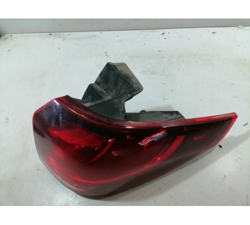 Фонарь задний правый внешний