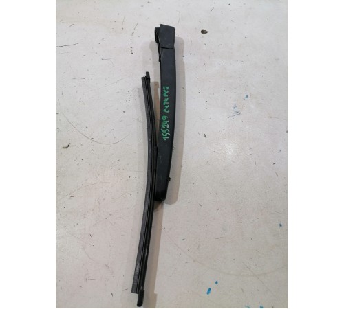 Поводок крышки багажника