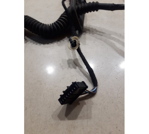 Электропроводка двери (задняя правая)