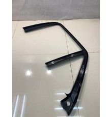 Молдинг рамы окна двери (внутренний, задний, левый)