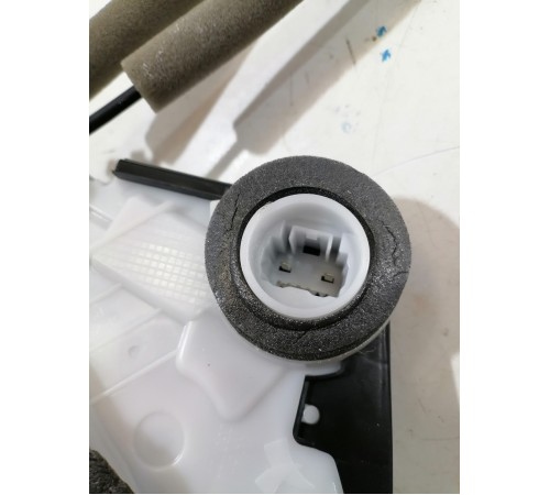 Замок двери передний правый