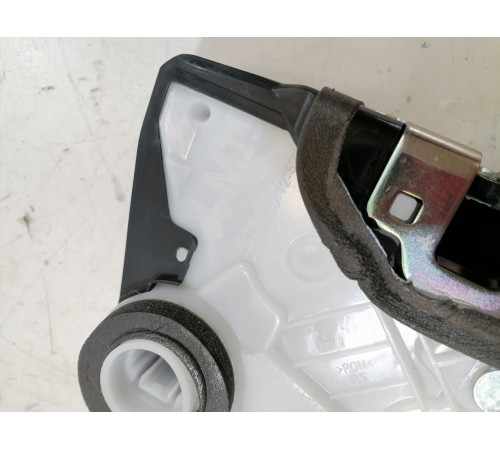 Замок двери передний правый