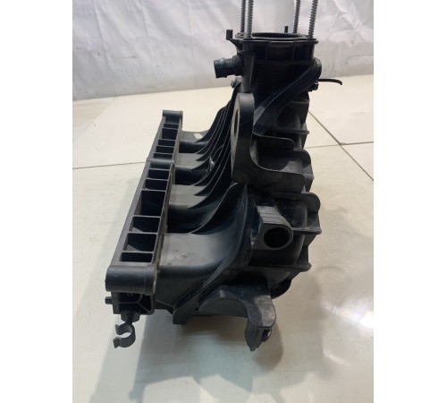 Коллектор впускной